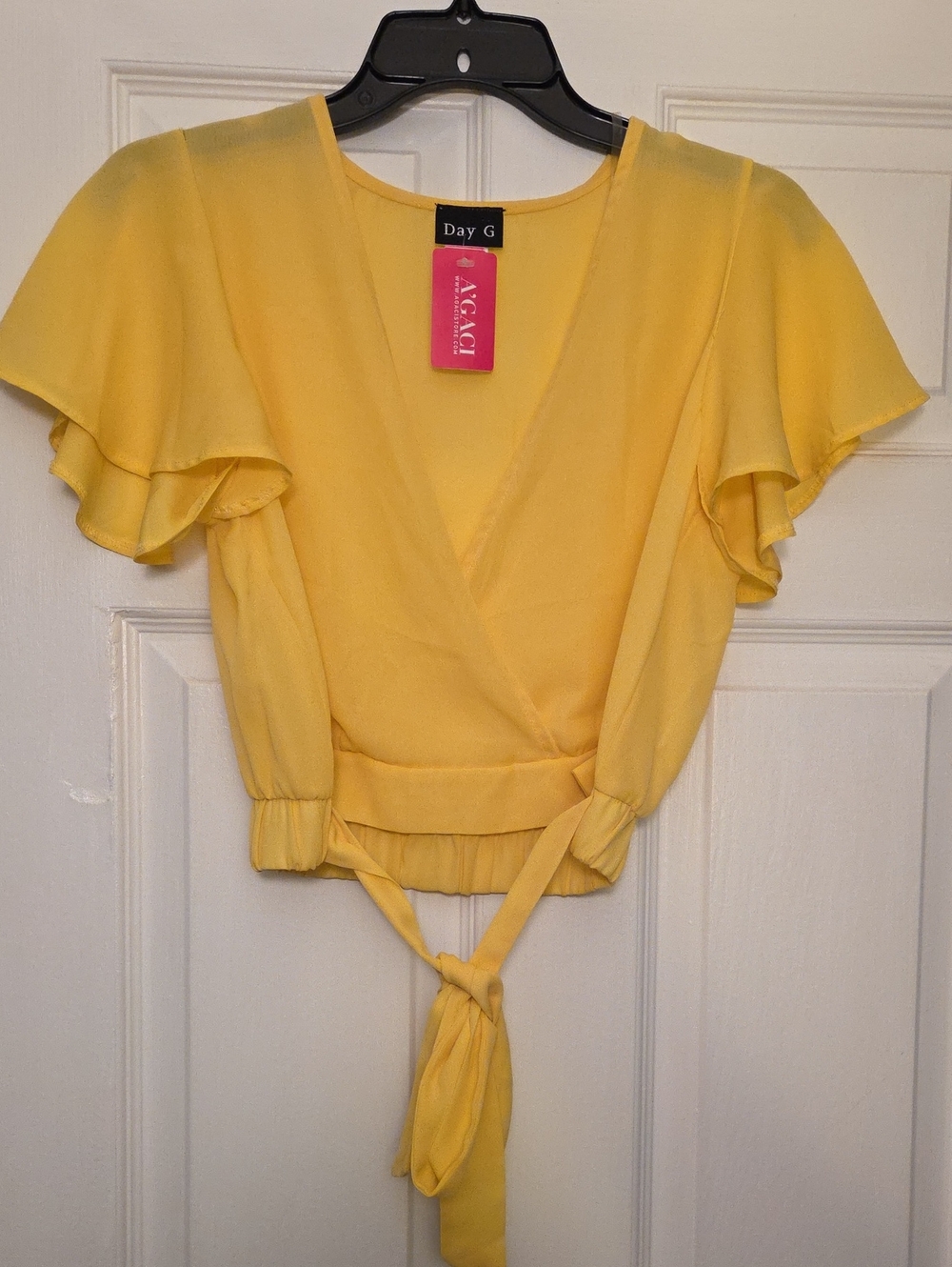 a'gaci Yellow Tie-Front Flutter Sleeve Blouse